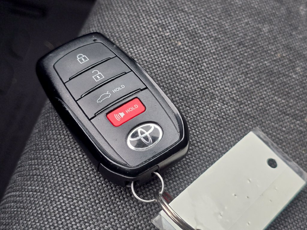 Used 2025 Toyota Camry LE FWD image 32