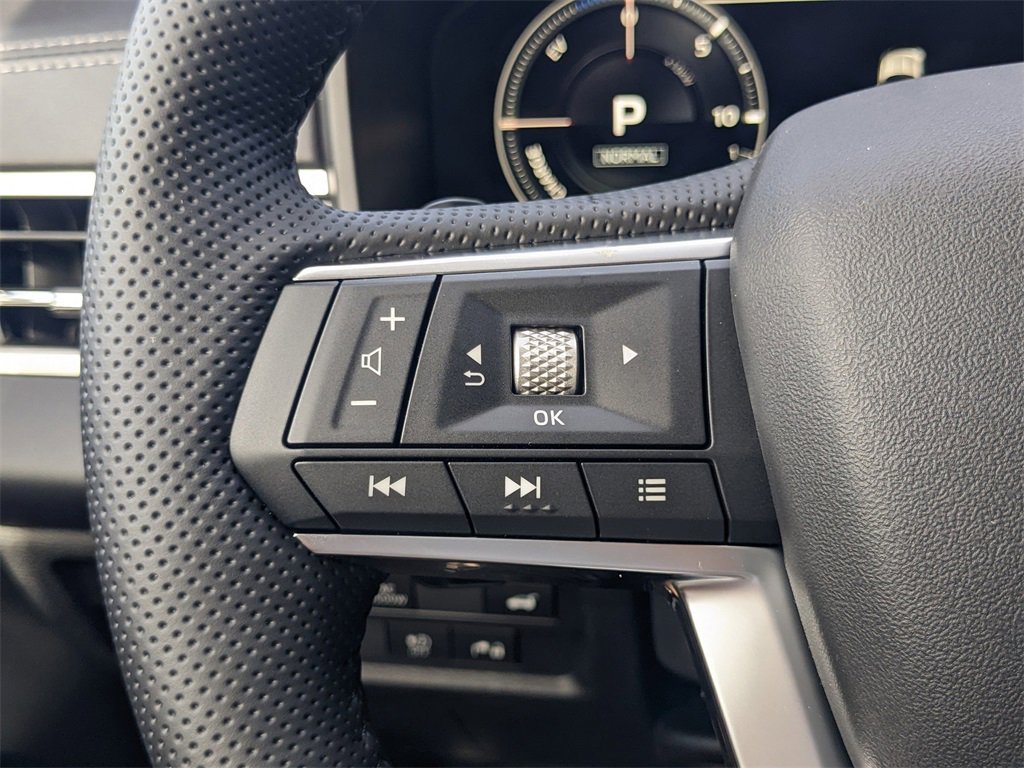 New 2025 Mitsubishi Outlander SEL image 27