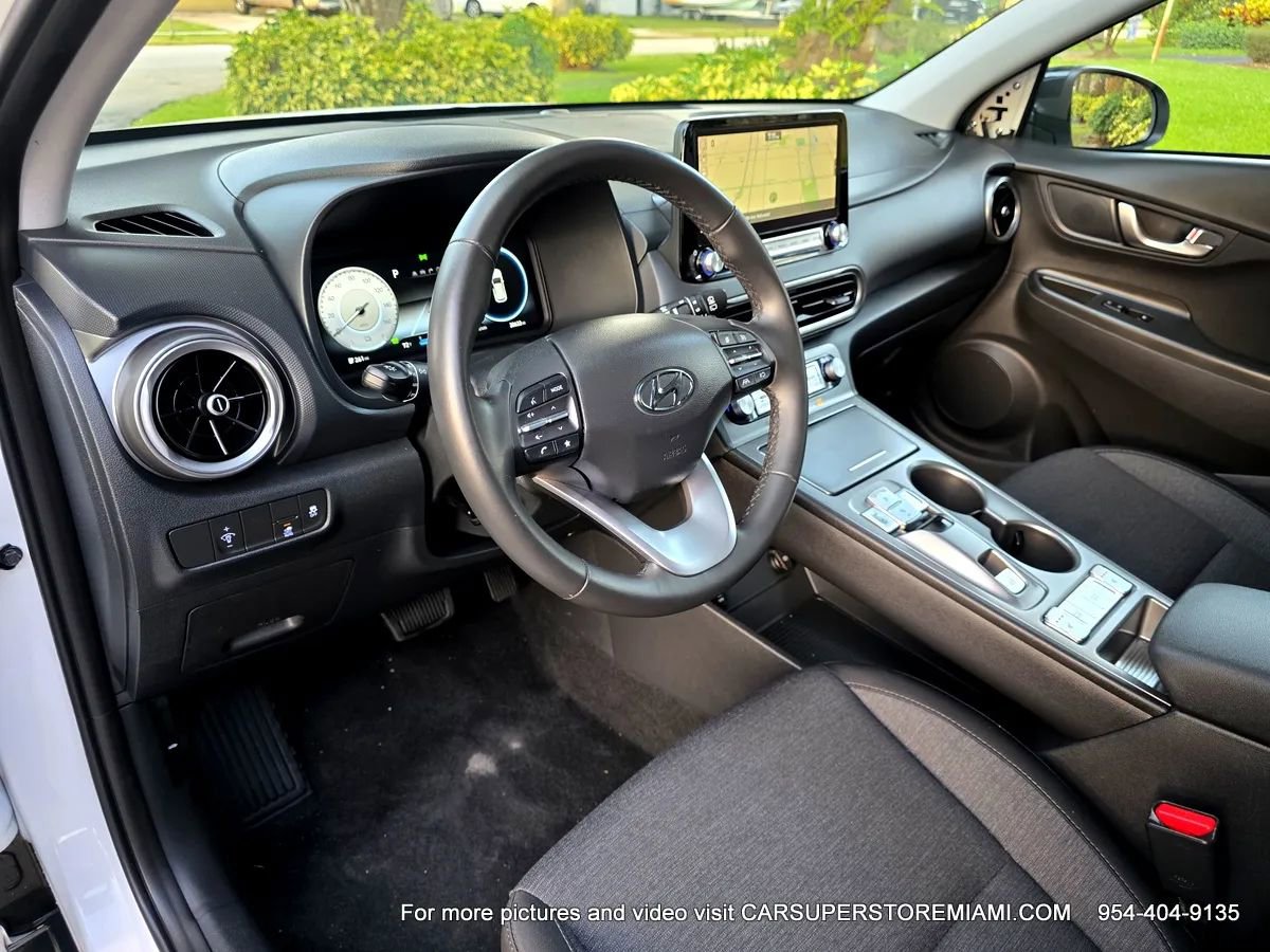 Used 2023 Hyundai Kona SEL FWD image 34