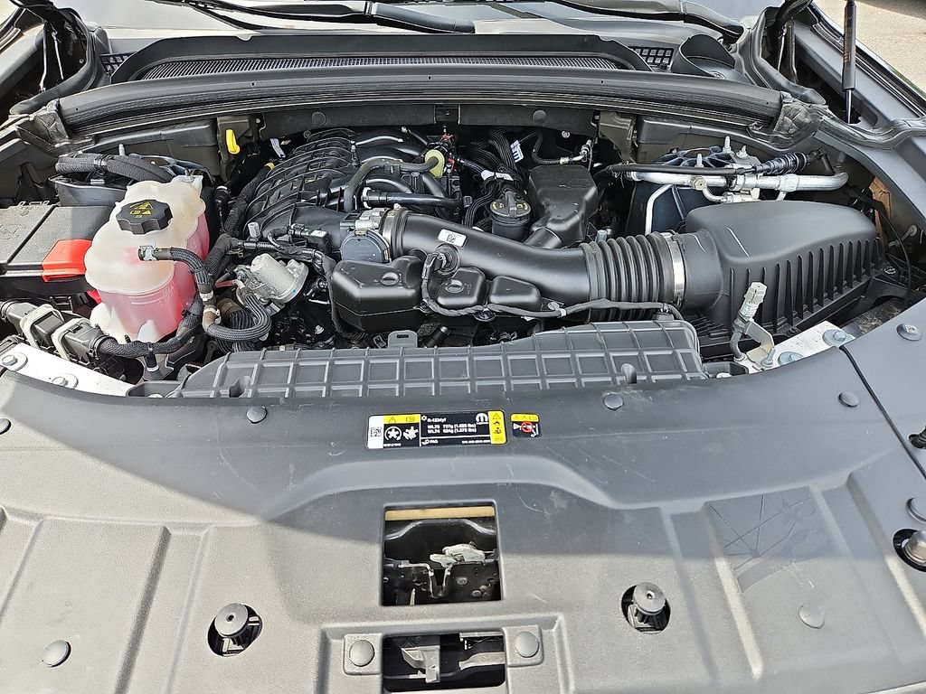 Certified 2024 Jeep Grand Cherokee L Altitude AWD/4WD image 28