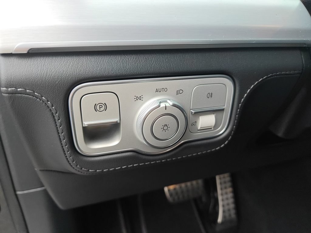 Used 2025 Mercedes-Benz GLS 63 AMG 4MATIC image 6