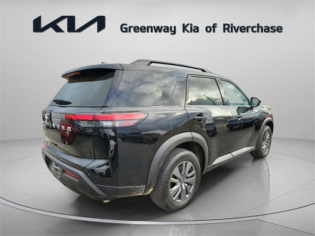 Used 2025 Nissan Pathfinder SV image 6