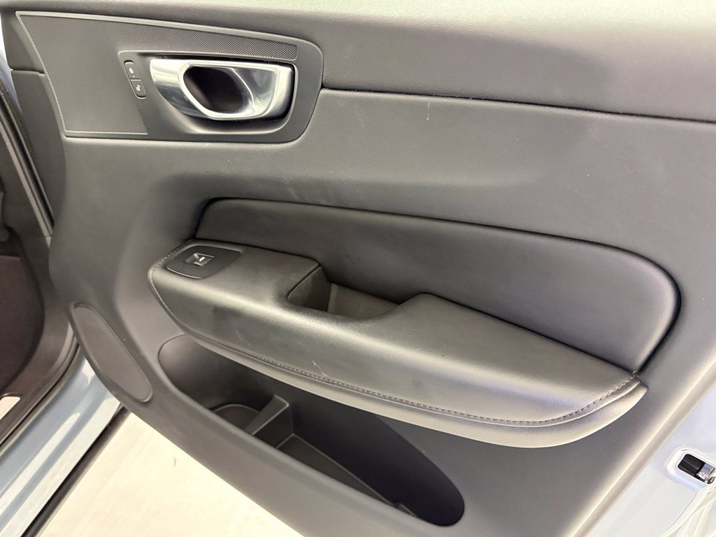 Used 2023 Volvo XC60 B5 Plus w/ Protection Package Premier FWD image 40