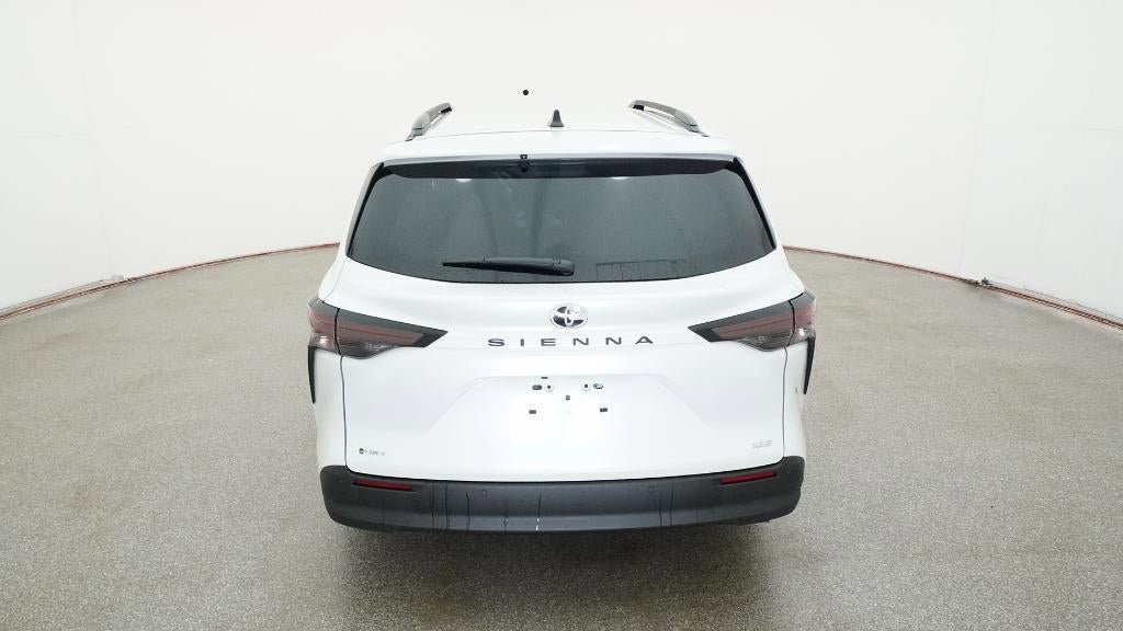 New 2026 Toyota Sienna XLE FWD image 7