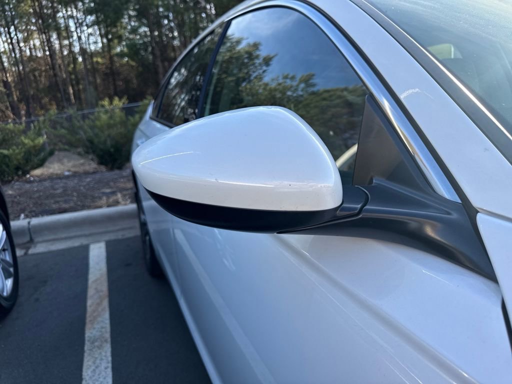 Used 2023 Honda Accord EX image 11