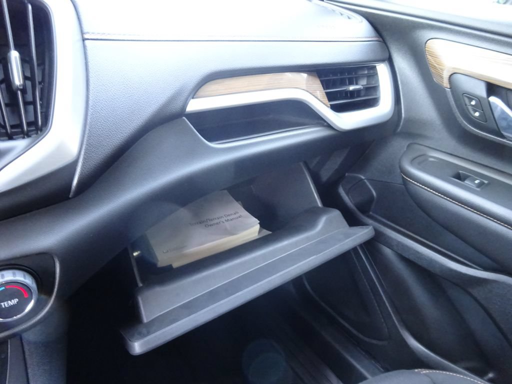 Used 2021 GMC Terrain SLE w/ LPO, Floor Liner Package FWD image 28