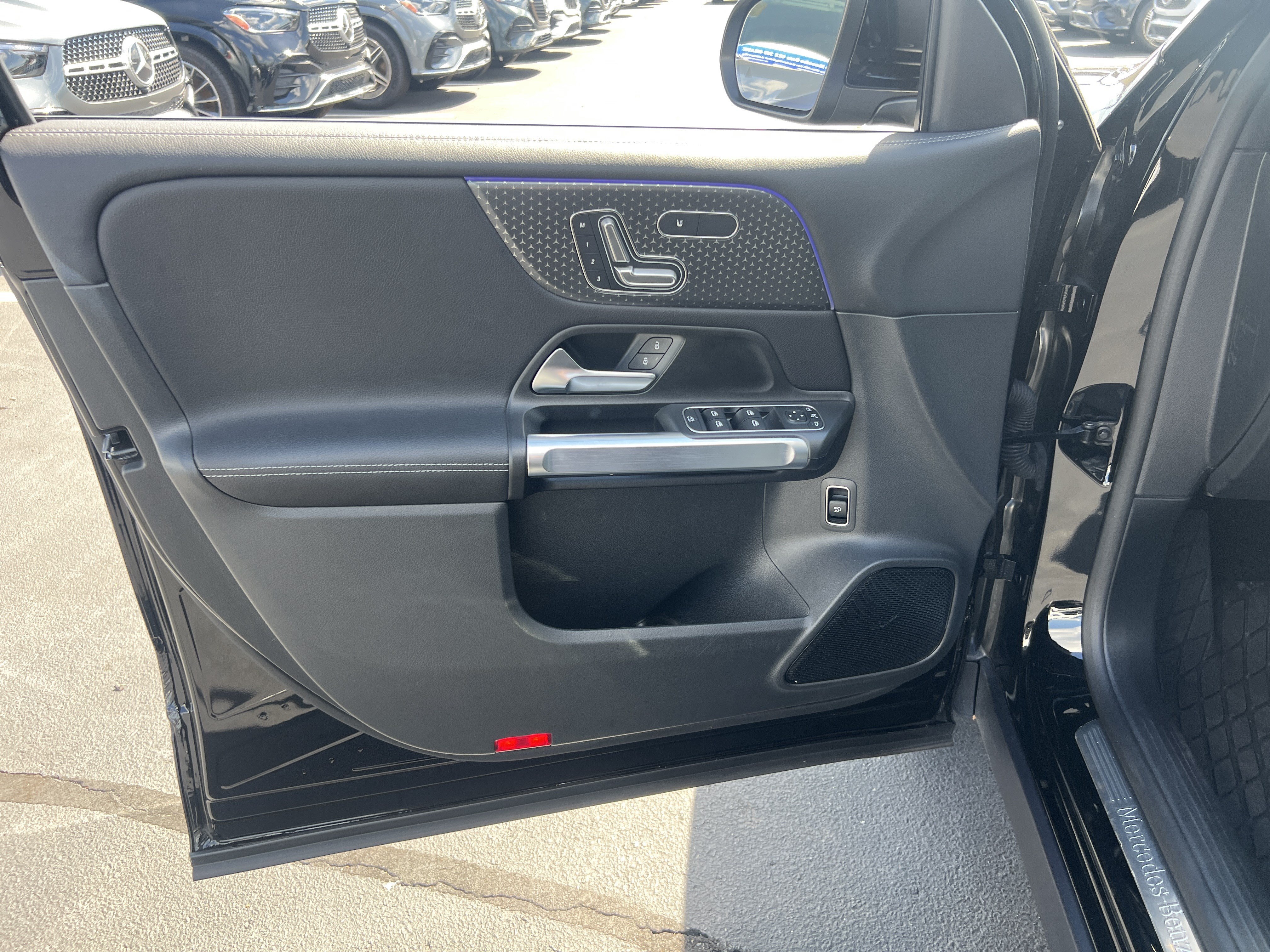 Used 2026 Mercedes-Benz GLB 250 4MATIC image 14