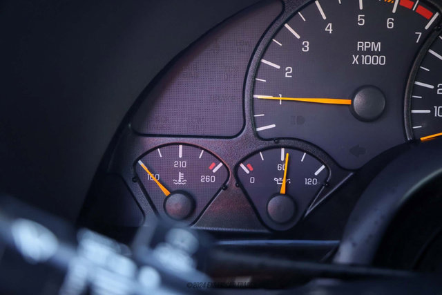 Used 1997 Pontiac Firebird Coupe w/ Opt Pkg image 32