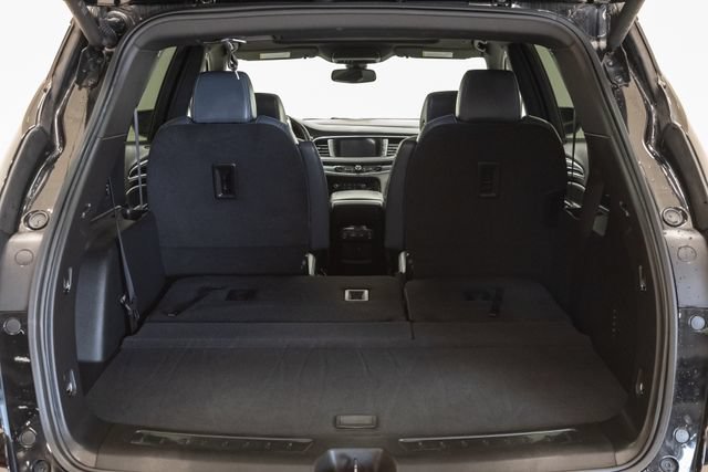 Used 2023 Buick Enclave Essence w/ Experience Buick Package FWD image 40