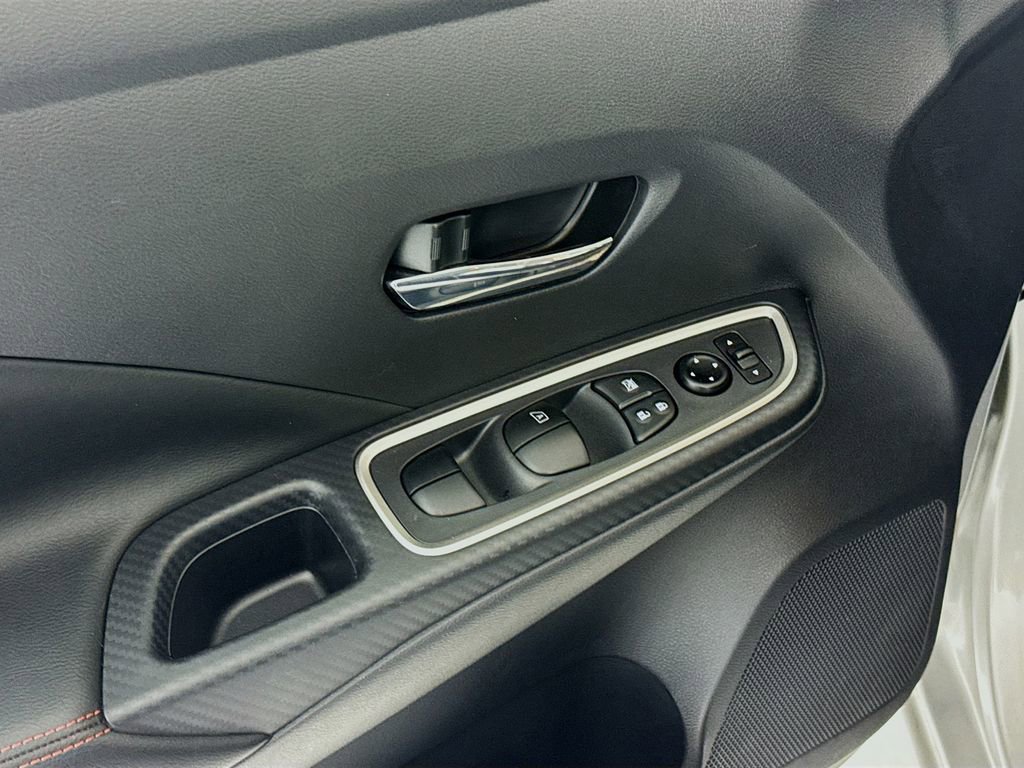 Used 2025 Nissan Versa SR w/ Trunk Package FWD image 17