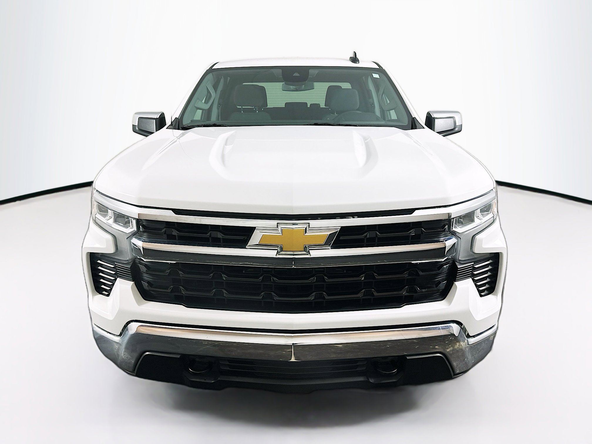 Used 2022 Chevrolet Silverado 1500 LT image 2