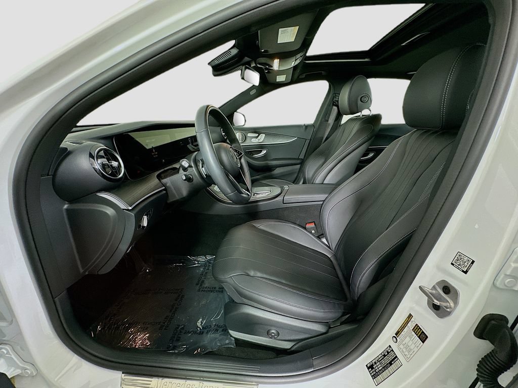 Used 2023 Mercedes-Benz E 350 Sedan image 5
