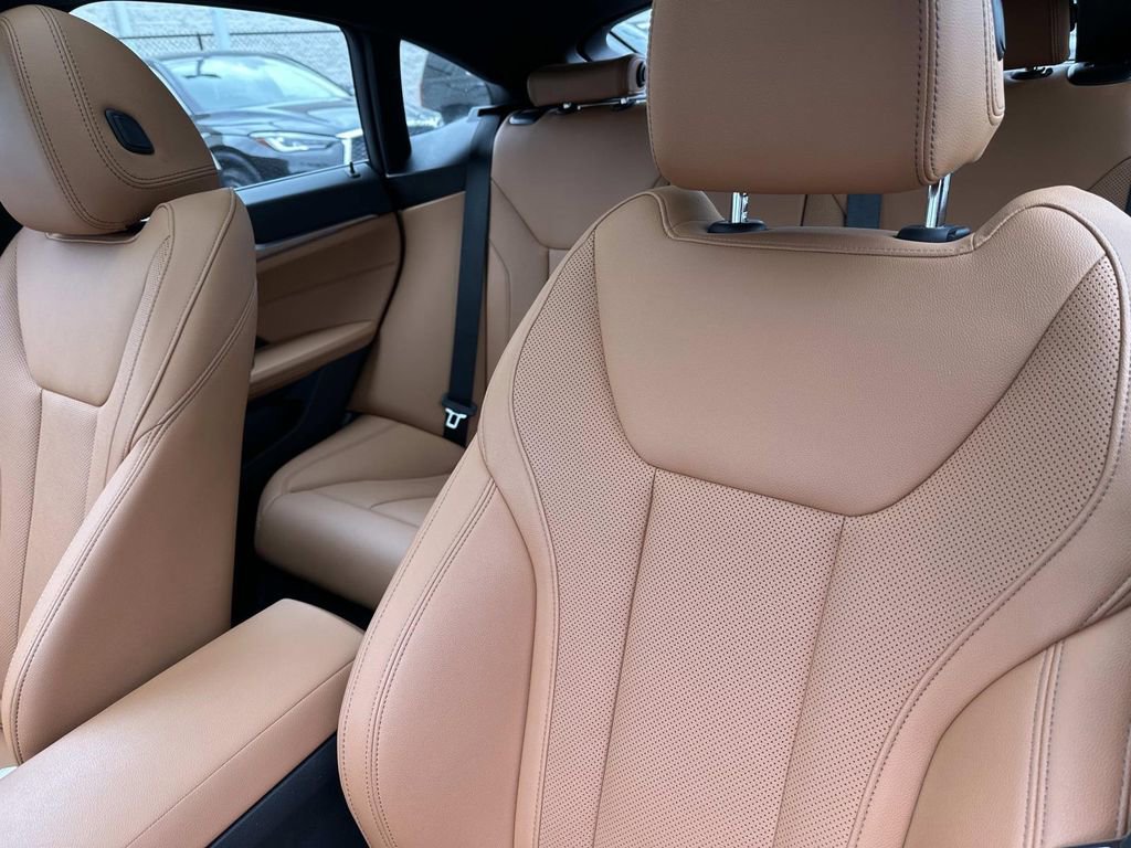 Used 2023 BMW i4 eDrive35 image 28