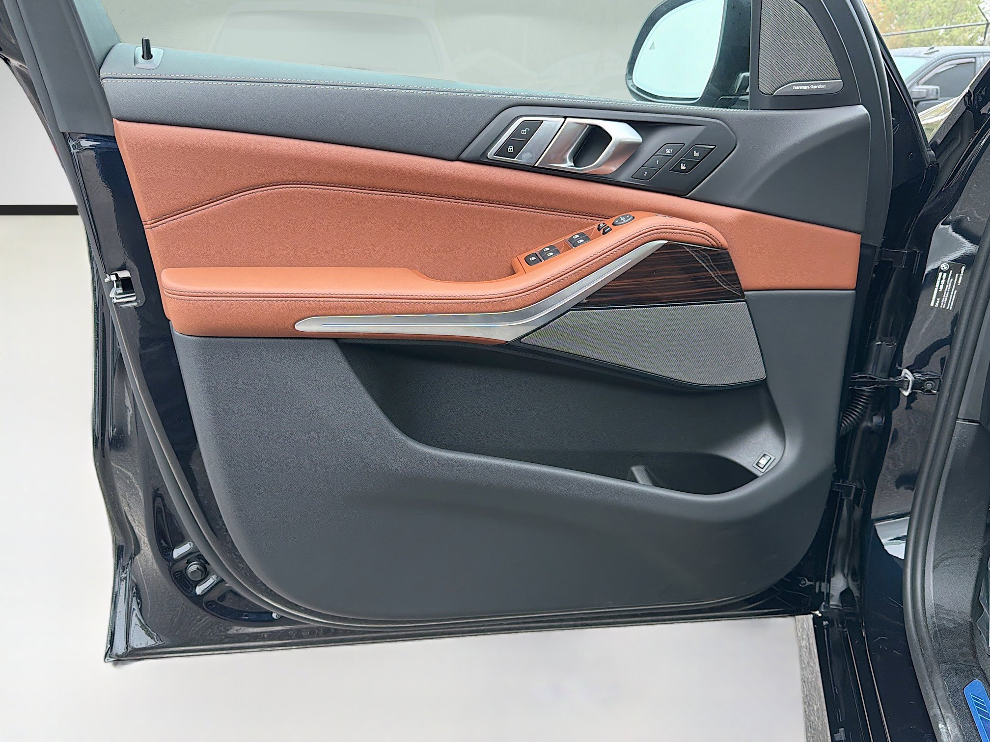 New 2026 BMW X5 xDrive50e w/ Executive Package image 22