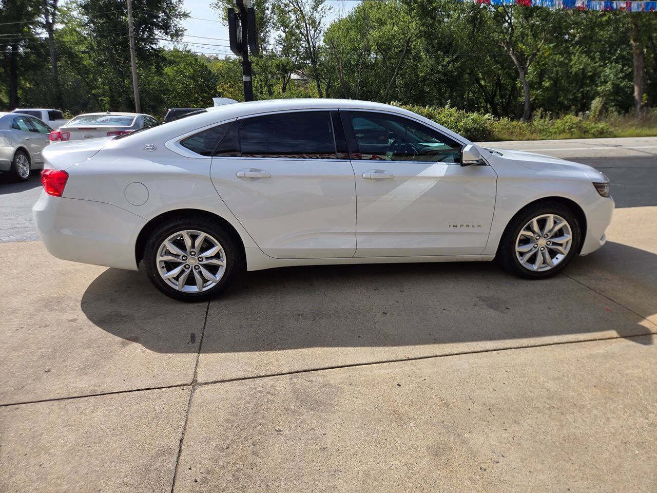 Used 2016 Chevrolet Impala LT FWD image 8
