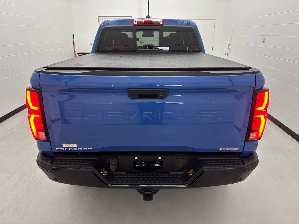 Used 2025 Chevrolet Colorado ZR2 AWD/4WD image 5