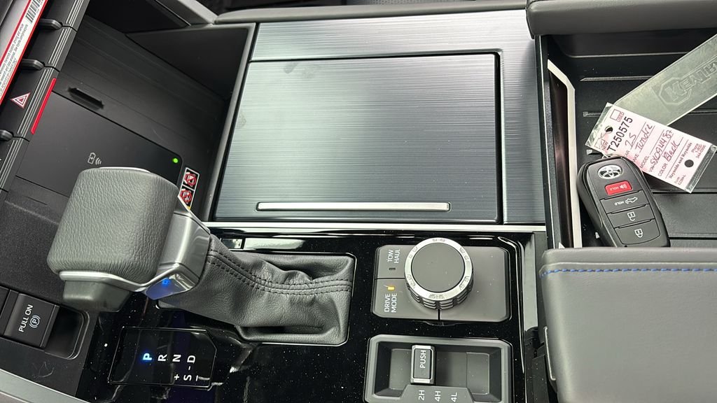 New 2025 Toyota Tundra Platinum AWD/4WD image 38
