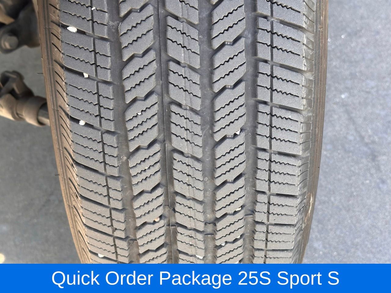 Used 2023 Jeep Wrangler Sport S image 3