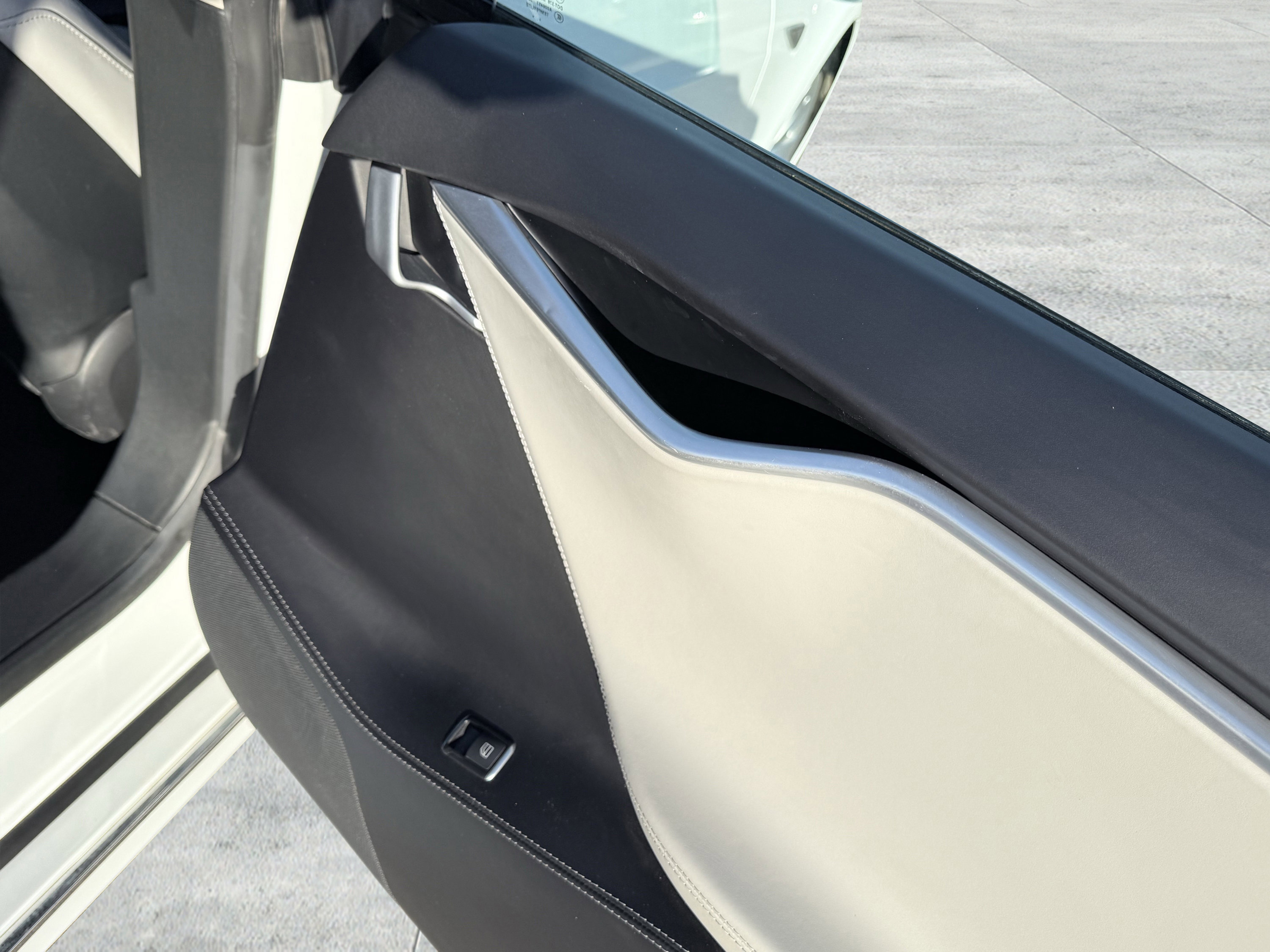 Used 2016 Tesla Model S 60 image 68