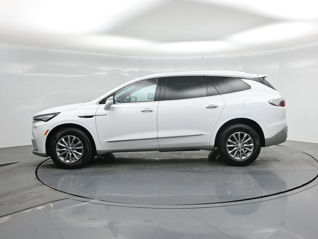 Used 2024 Buick Enclave Premium image 33