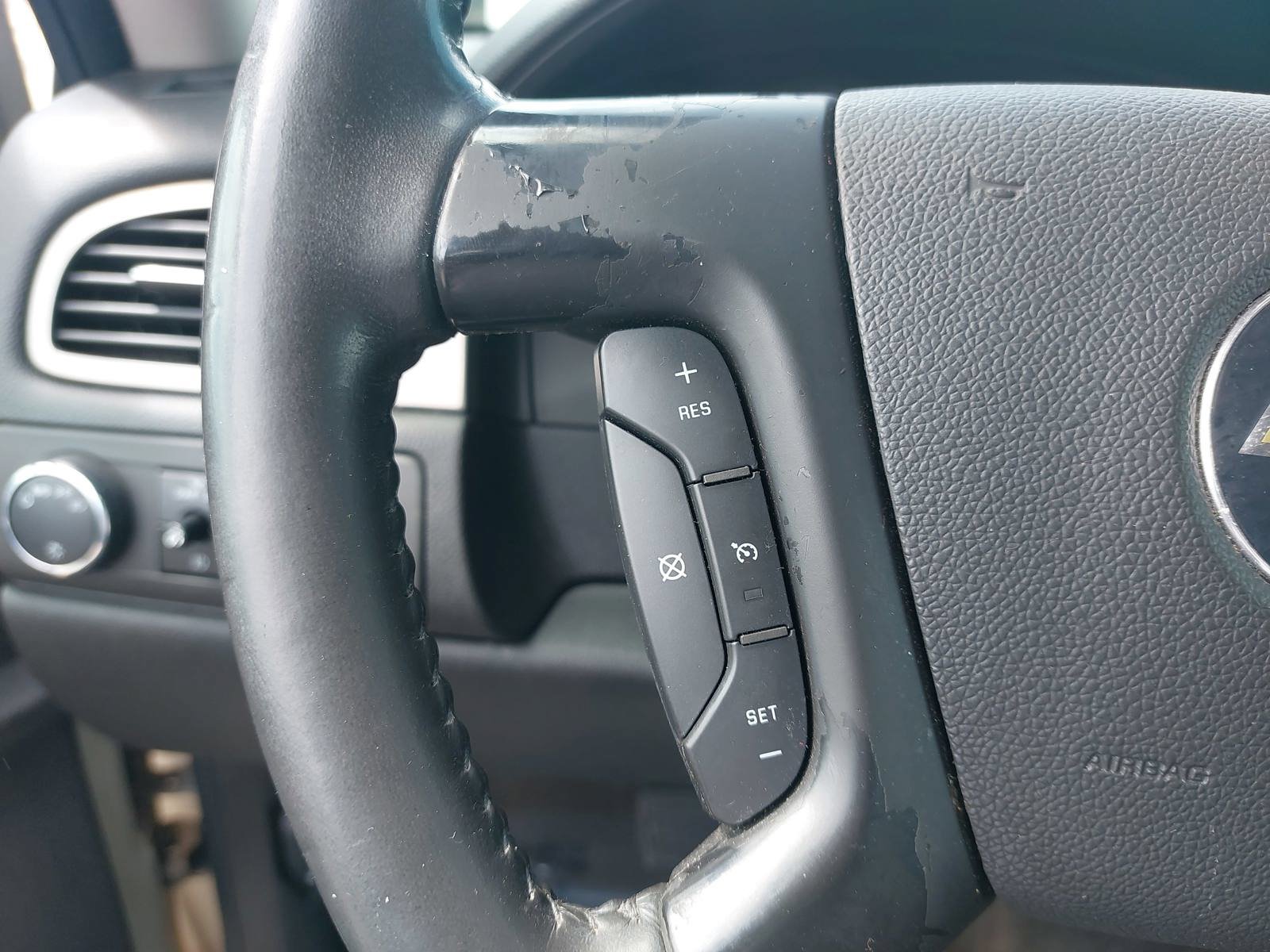 Used 2010 Chevrolet Suburban LS RWD image 16