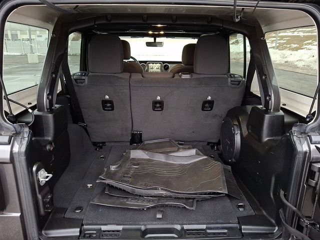 Used 2022 Jeep Wrangler Unlimited Sport image 31