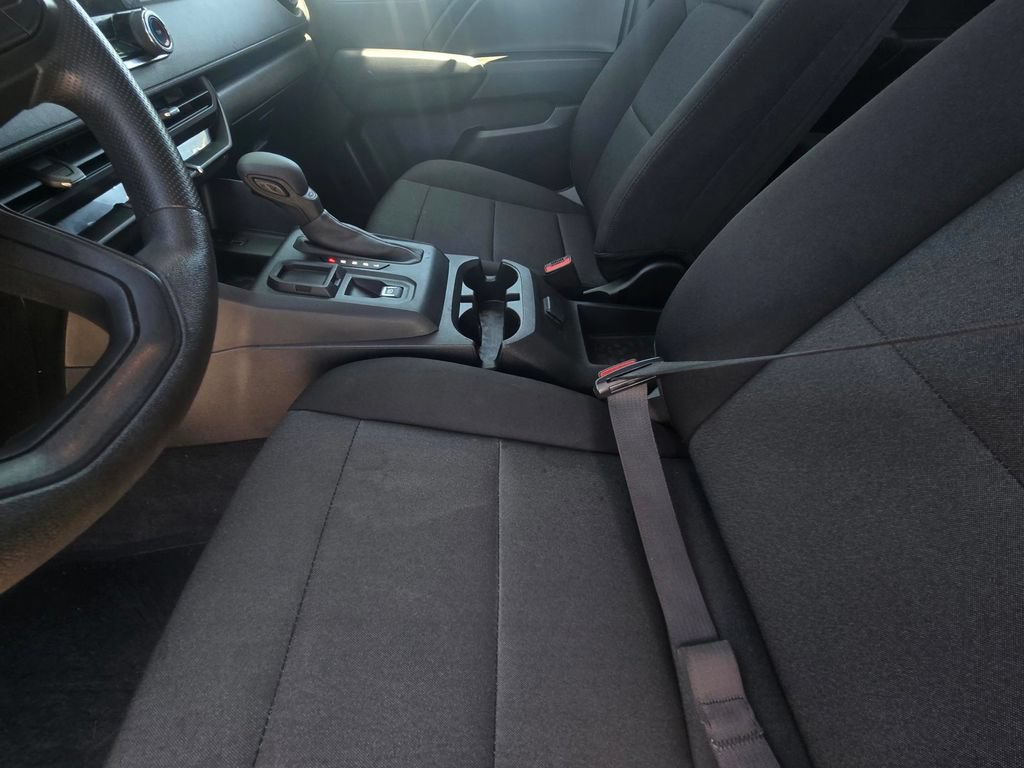 Used 2024 Chevrolet Colorado W/T RWD image 13