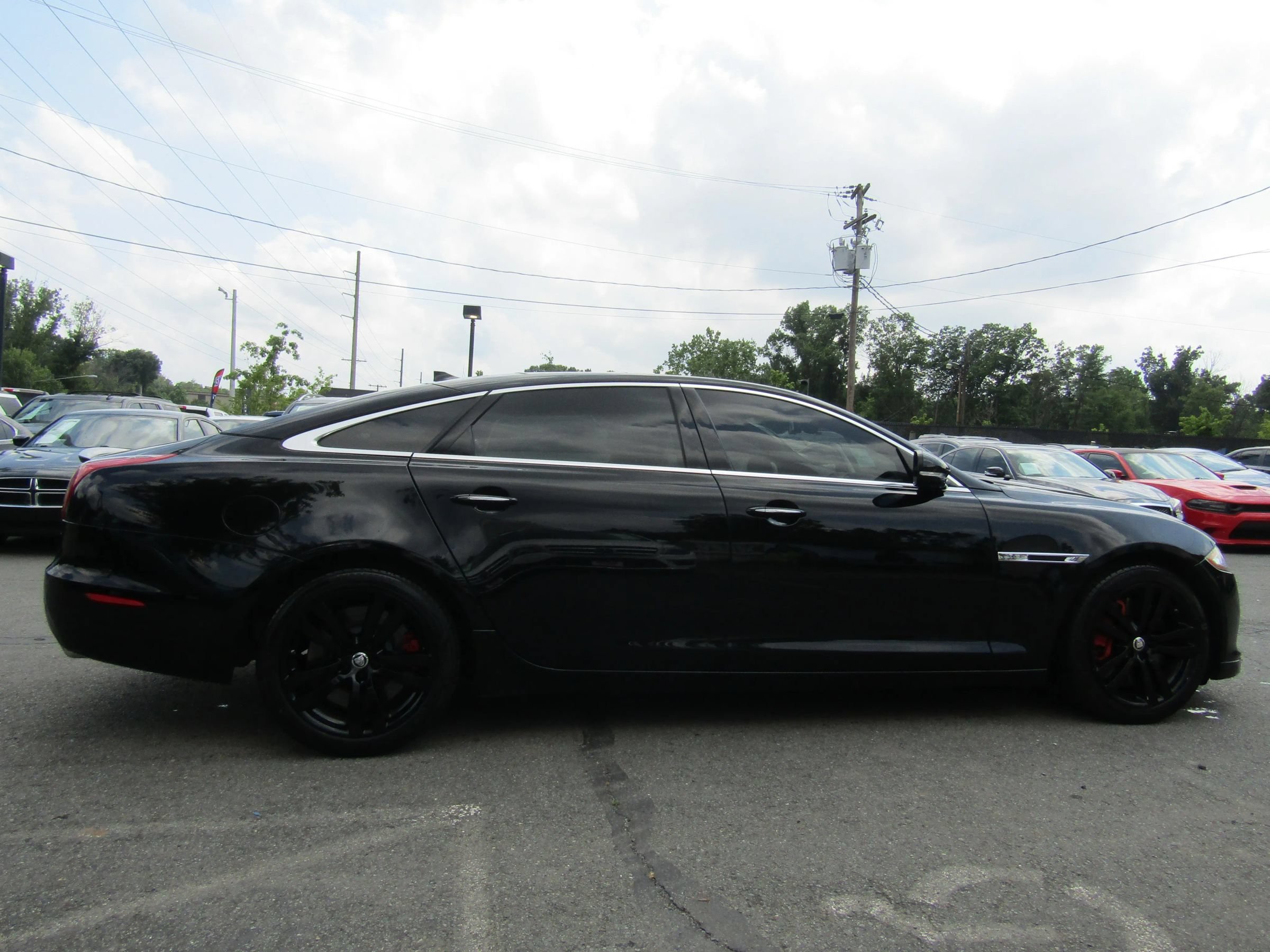 Used 2013 Jaguar XJ L Supersport RWD image 8