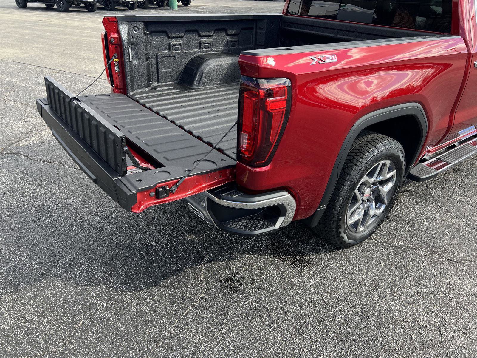 New 2026 GMC Sierra 1500 SLT w/ SLT Premium Plus Package image 51