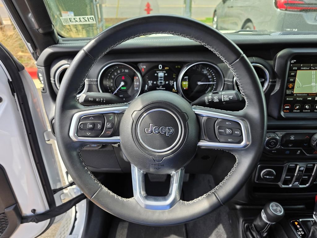 Used 2022 Jeep Wrangler Unlimited Sahara image 15