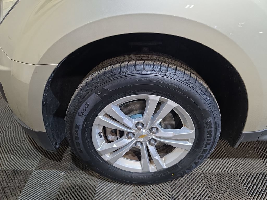 Used 2013 Chevrolet Equinox LS FWD image 18