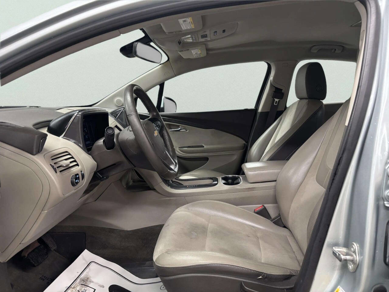 Used 2013 Chevrolet Volt Premium w/ Premium Trim Package FWD image 13