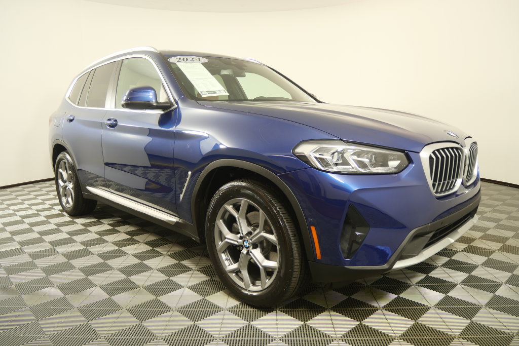 Certified 2024 BMW X3 sDrive30i w/ Convenience Package RWD image 2
