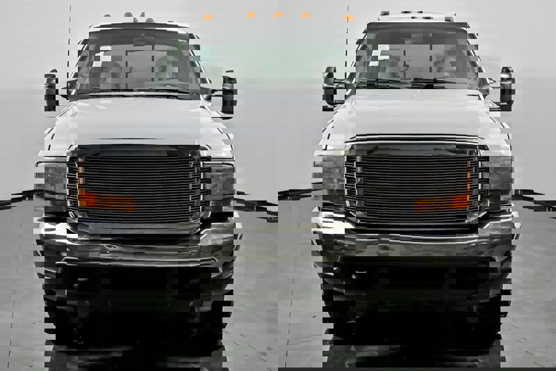 Used 2000 Ford F350 Lariat image 4