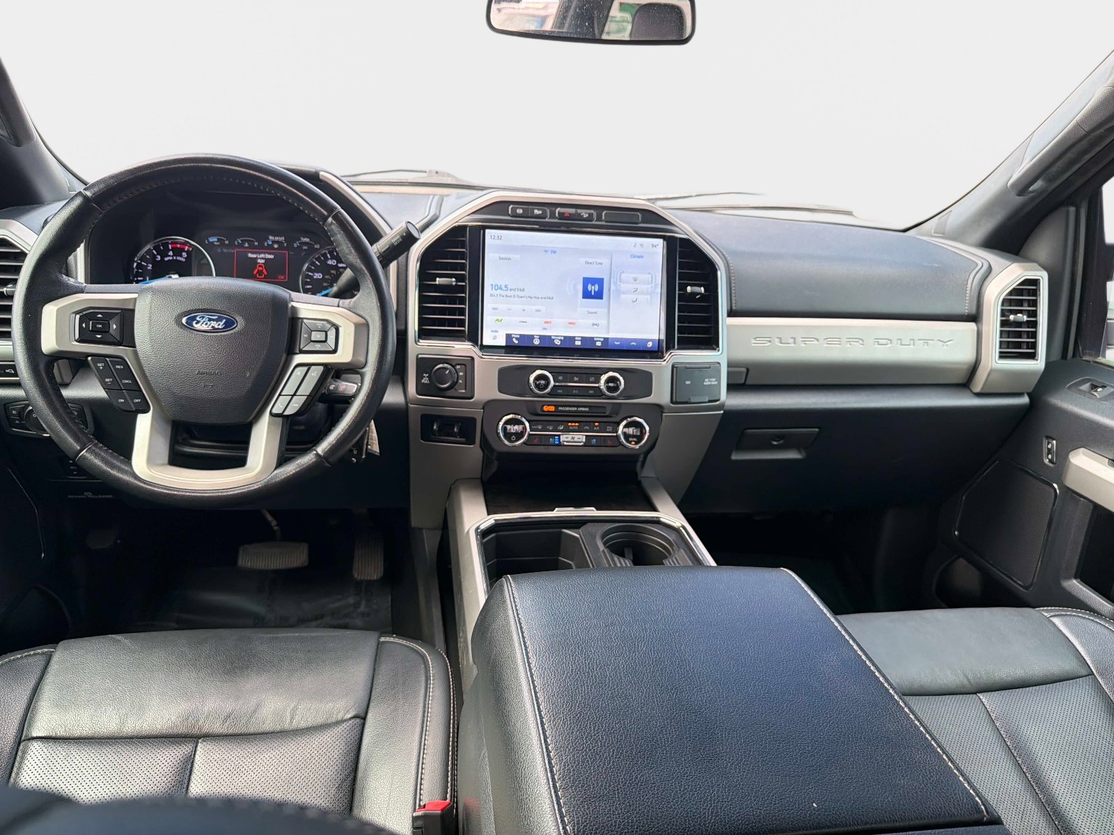 Used 2022 Ford F250 Lariat w/ Black Appearance Package AWD/4WD image 15