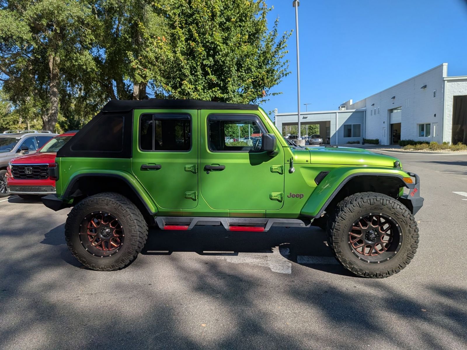 Used 2019 Jeep Wrangler Unlimited Rubicon image 2