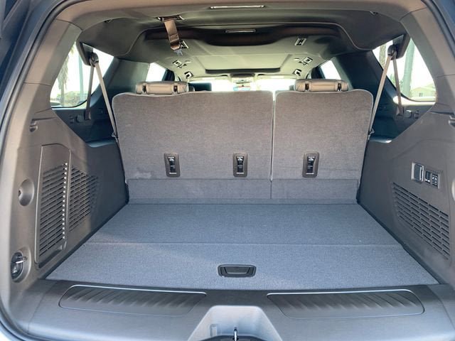 New 2026 GMC Yukon XL Elevation w/ Elevation Premium Package AWD/4WD image 10
