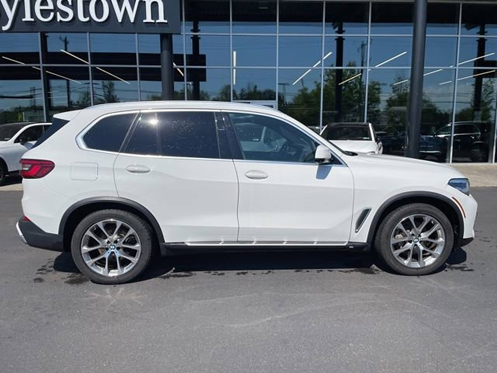 Used 2020 BMW X5 xDrive40i w/ Premium Package AWD/4WD image 8