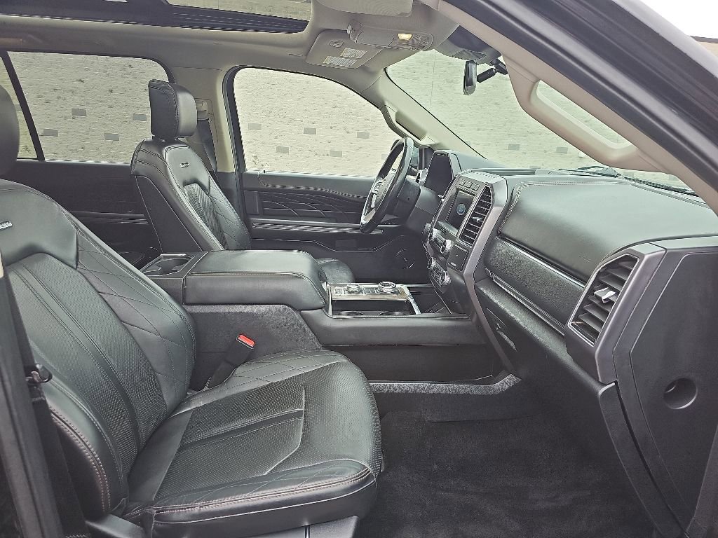 Used 2021 Ford Expedition Max Platinum AWD/4WD image 6