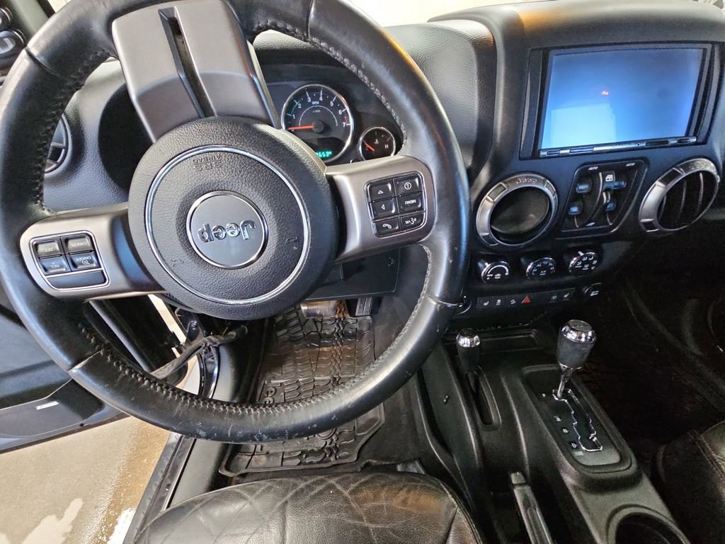 Used 2018 Jeep Wrangler Unlimited Sahara image 15
