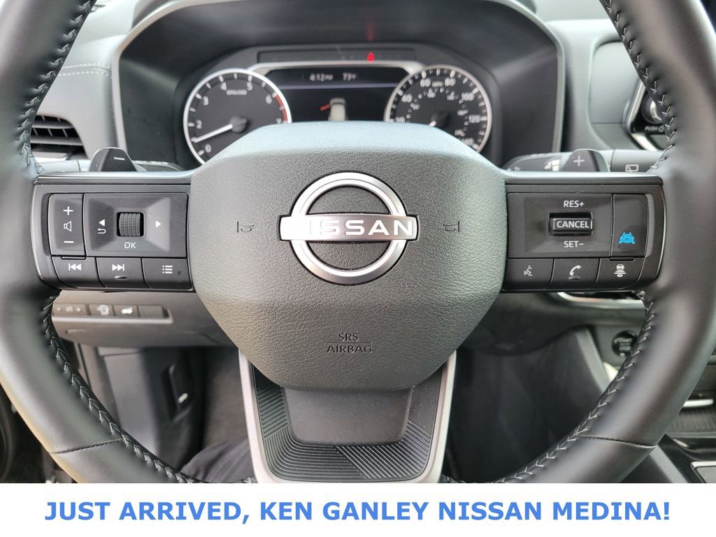 Certified 2025 Nissan Rogue SV image 12