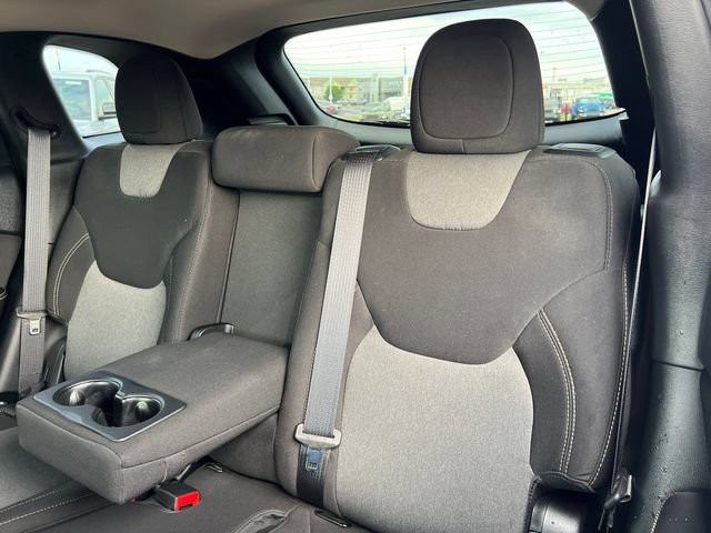Used 2018 Jeep Cherokee Latitude w/ Altitude Package AWD/4WD image 25