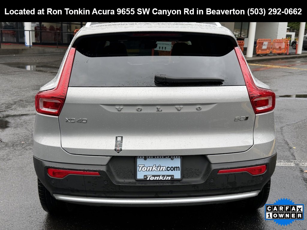 Used 2024 Volvo XC40 B5 Core image 7