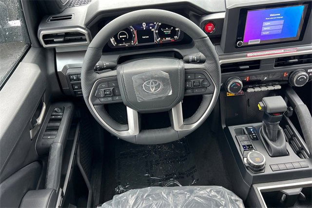 Used 2025 Toyota Tacoma TRD Sport image 11
