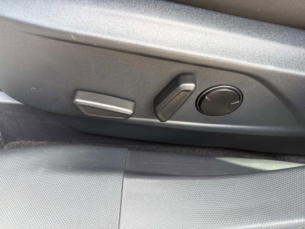 Used 2021 Ford Mustang Mach-E GT w/ GT Performance Edition AWD/4WD image 28