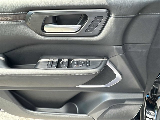 New 2025 Nissan Armada Platinum Reserve image 7