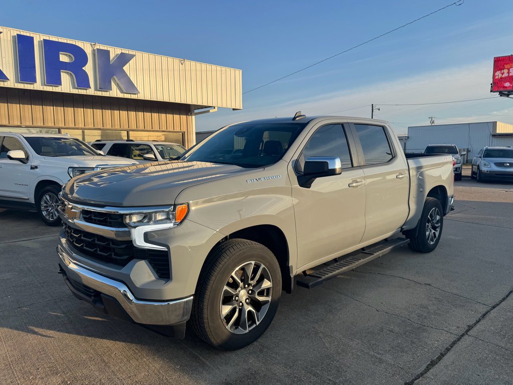 Used 2024 Chevrolet Silverado 1500 LT