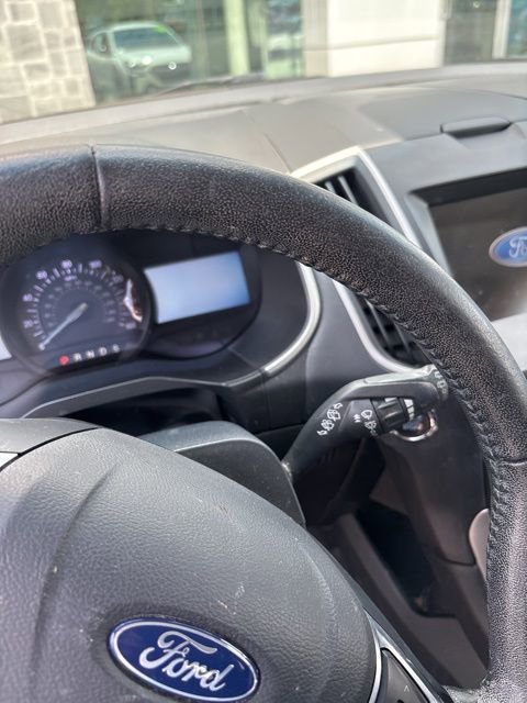 Used 2019 Ford Edge SEL w/ Equipment Group 201A FWD image 8