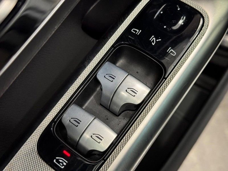 Certified 2025 Mercedes-Benz GLC 350e 4MATIC image 17