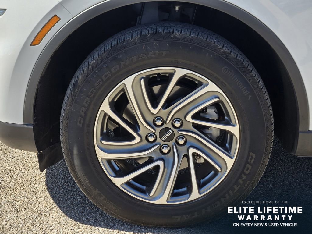 Used 2023 Lincoln Aviator AWD image 11